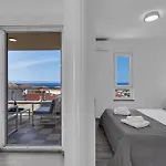 Sea View Dammi With Free Parking Apartamento